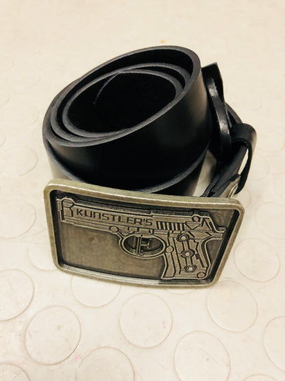 Leather belt with striking buckle          ChatGPT fragen